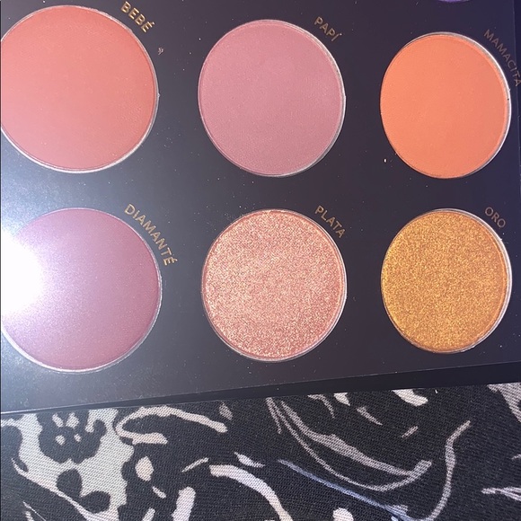 Luna Magic Uno Shadow Palette - Picture 4 of 7